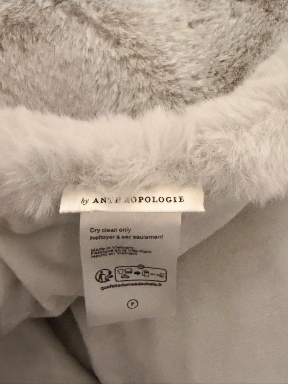 Anthropologie sophie faux fur blanket